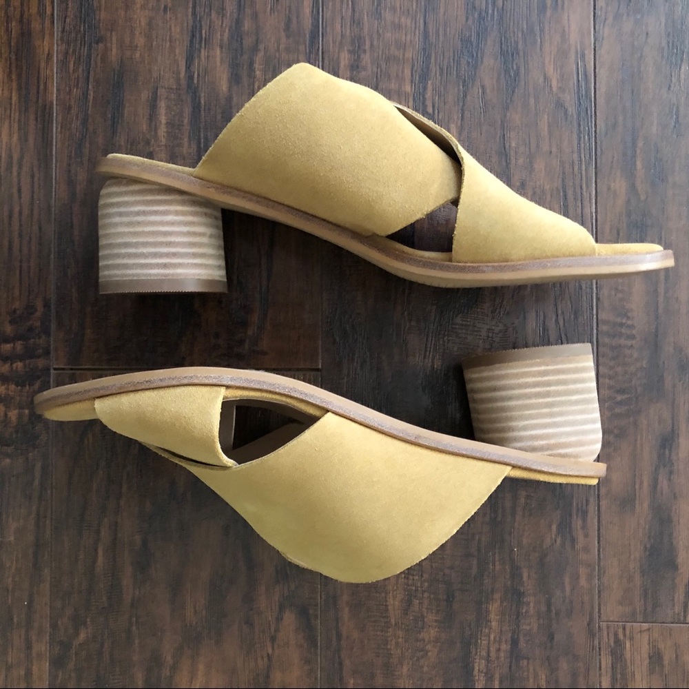 ANTHROPOLOGIE suede heeled sandals 39 (size 8)